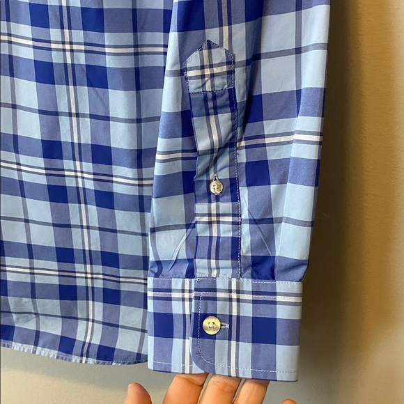 Vineyard Vines Performance Tucker Shirt Large Blue Nylon Classic Fit Button Down - Picture 11 of 14